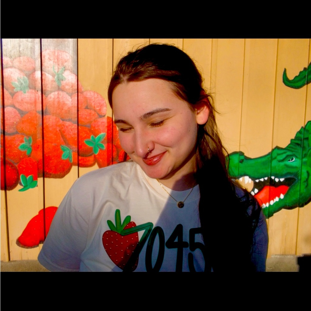 Meet your Posher, Abigail